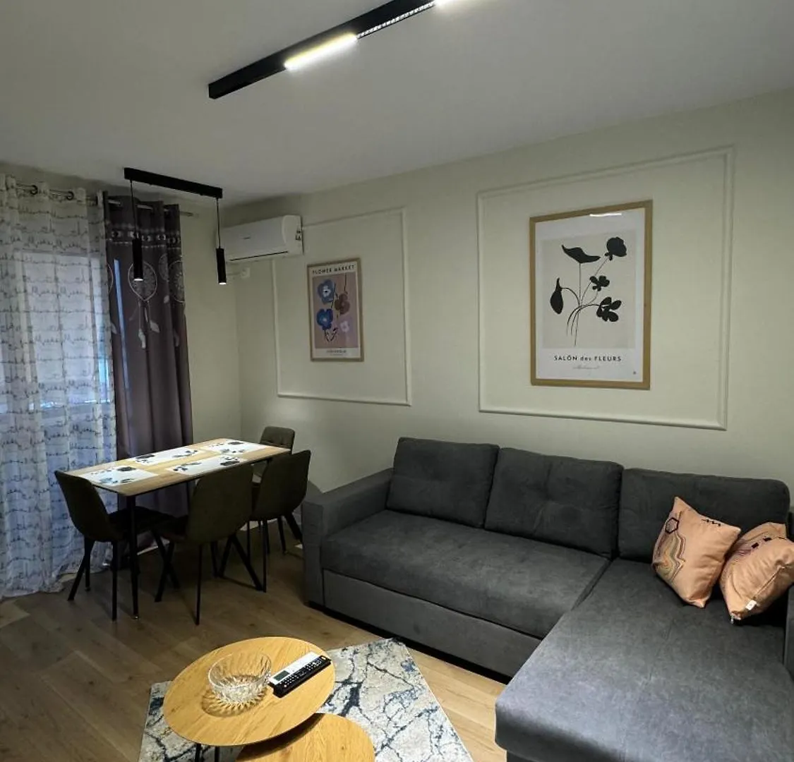 Charming Comfort Apartment Tirana 0*,  Albania