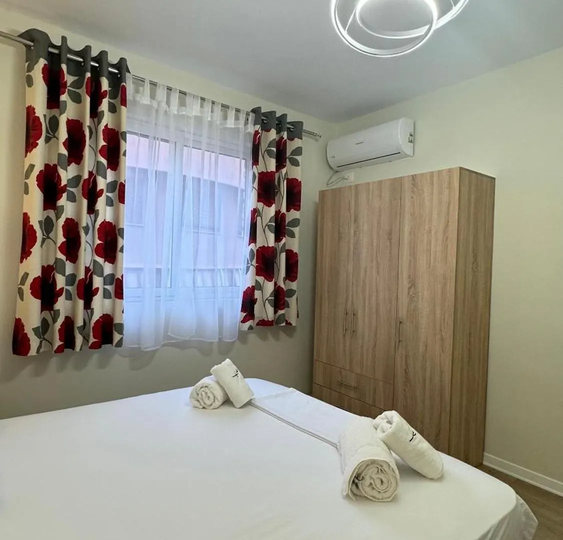 Charming Comfort Apartment Tirana Albania
